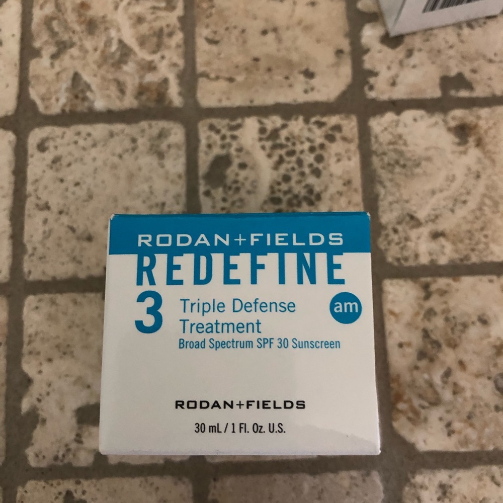 Rodan and Fields Redefine AM Face Cream